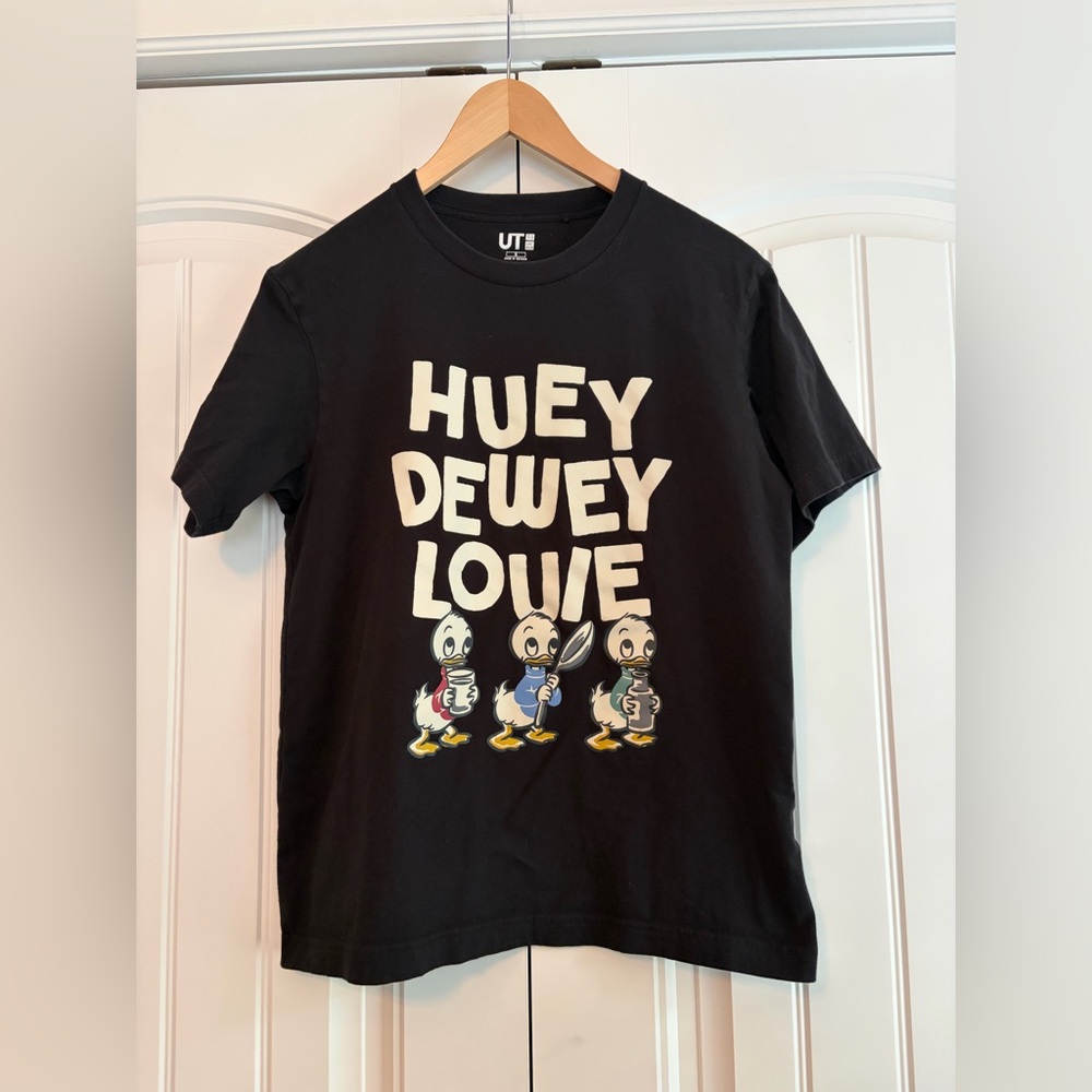 Uniqlo x Disney T Shirt Size S Black Huey Dewey Louie Donald Duck‎ Nephews Magic